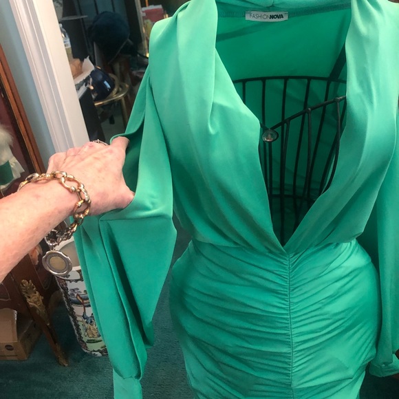 Green Silky Cocktail dress! - Picture 3 of 7